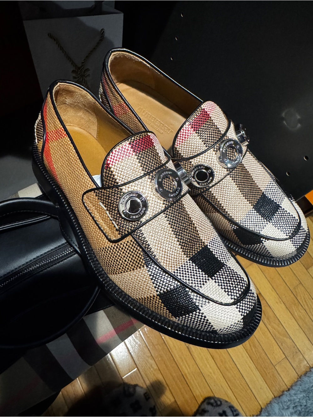 Burberry Broadbrook Stud Loafer Plaid in Beige & Black UK 5.5 / EU 38.5 - Picture 9 of 10